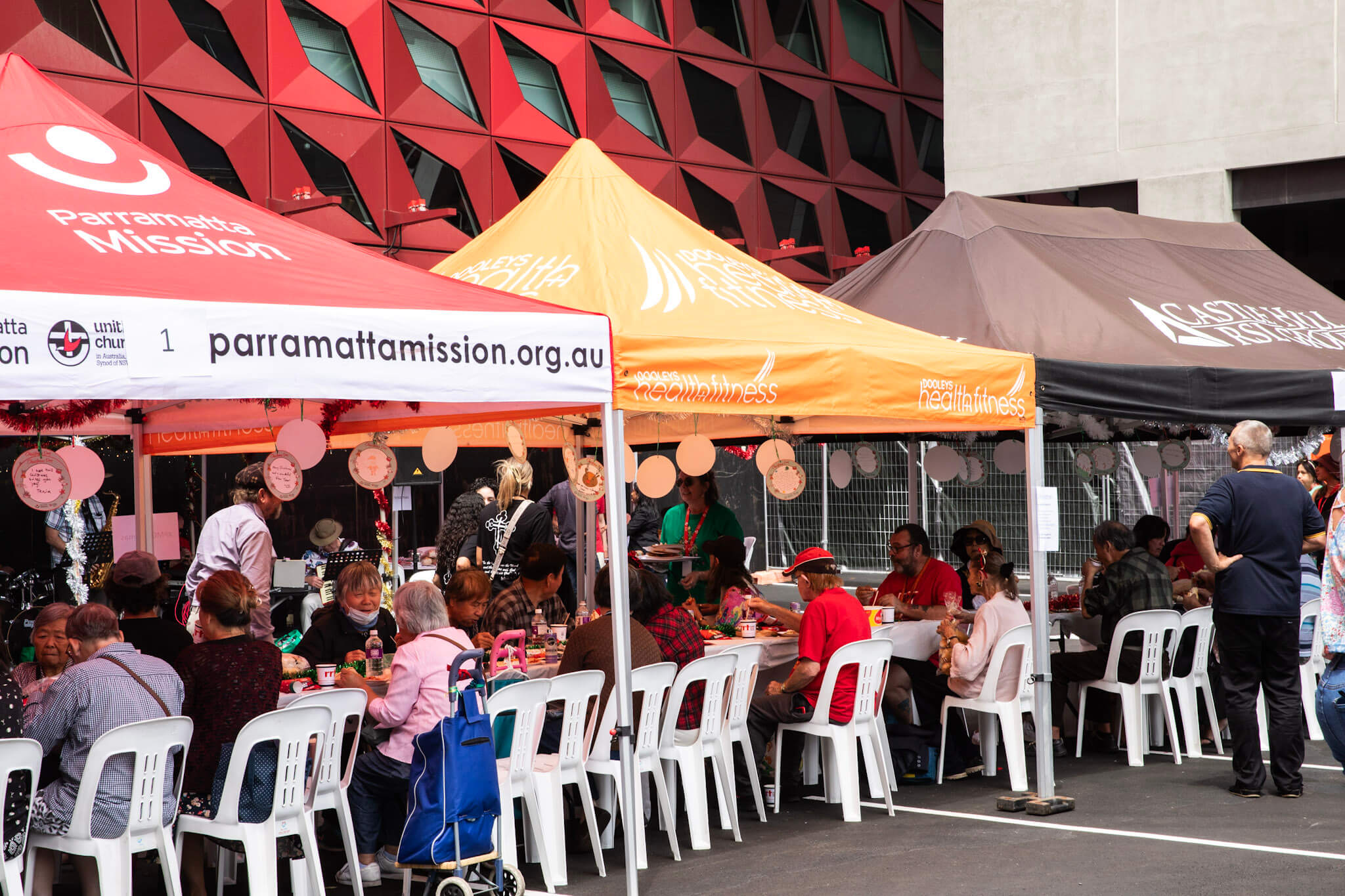 Parramatta Mission Christmas Lunch DOOLEYS