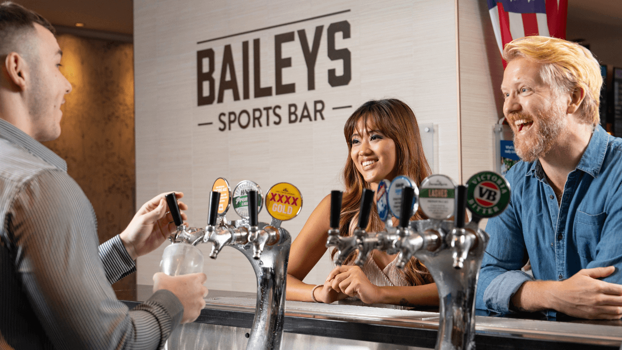 Baileys Sports Bar